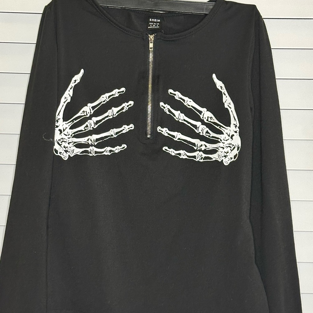 SHEIN Black Zip-Up Top